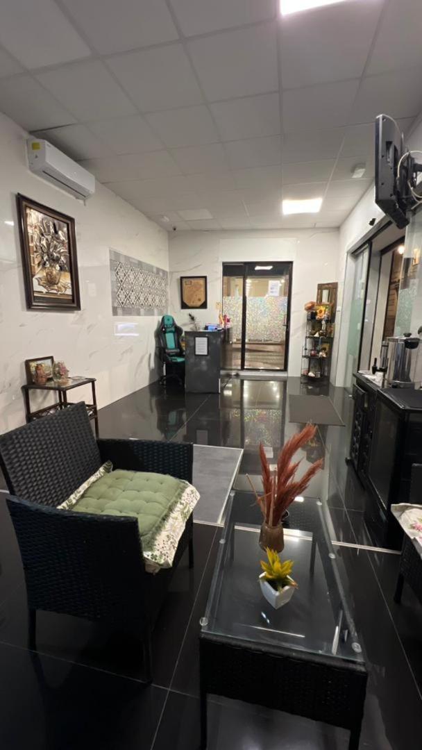Hostal Milan Аліканте Екстер'єр фото A dental practice in India